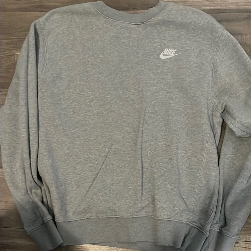 Nike Gray Crewneck Sweater with Classic Design pre-owned